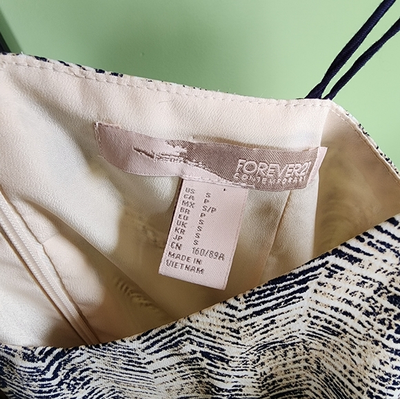 Forever 21 Taupe and Navy Mini Dress small - Picture 6 of 6
